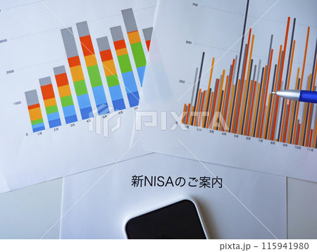 新NISAとグラフとスマートフォン 115941980