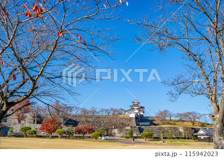城山公園二の丸から望む白河小峰城三重櫓　白河小峰城跡 115942023