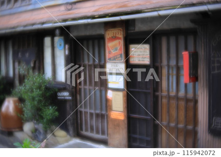 静岡県下田市　ペリーロードの街並み 115942072