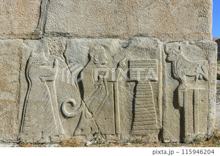 アラジャホユック遺跡 スフィンクス門のレリーフ アラジャホユック遺跡 スフィンクス門のレリーフ 115946204