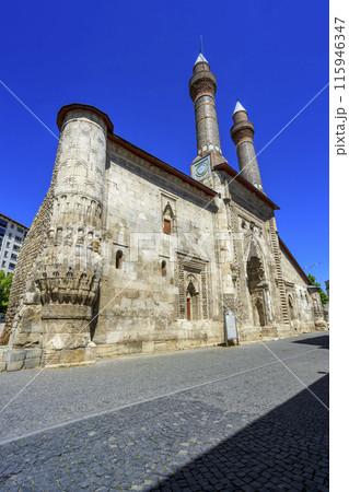 シワス　チフテ・ミナーレ 115946347