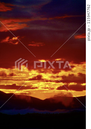 6月の夕日・酒田市(山形県・酒田市) 6月の夕日・酒田市(山形県・酒田市) 115947762
