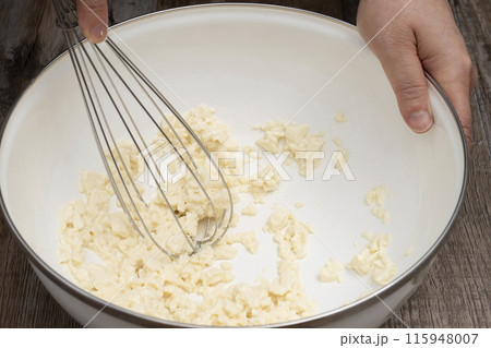 五目巾着煮 きんちゃく煮を作る工程 五目巾着煮 きんちゃく煮を作る工程 115948007