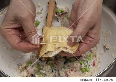 五目巾着煮　きんちゃく煮を作る工程 115948020