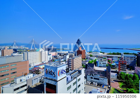 青森ウォーターフロントの風景 115950306