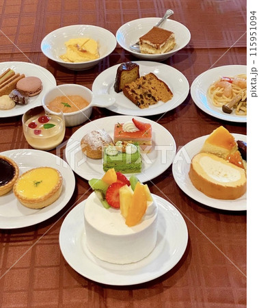 ホテルスイーツビュッフェ 115951094
