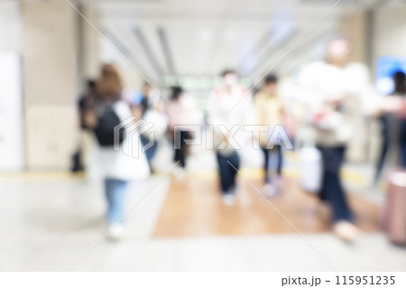 繁華街の背景ぼかし 繁華街の背景ぼかし 115951235