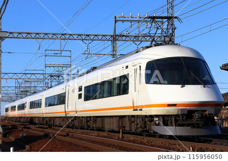 近鉄名古屋線を行く特急アーバンライナープラス（近鉄名古屋⇔大阪難波） 115956050