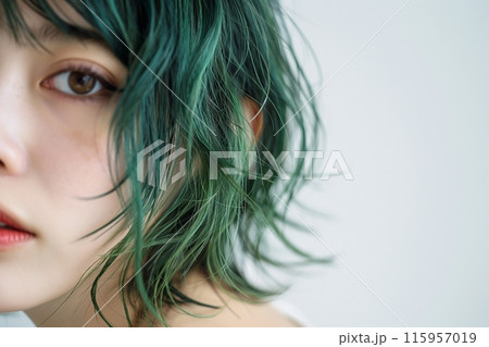 ヘアカラー・グリーン「AI生成画像」 115957019