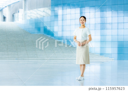 エステティシャン　女性 115957623
