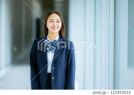 高校生のポートレート 115957633