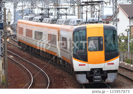 近鉄名古屋線を行く近鉄特急（22000系ACE：近鉄名古屋⇔大阪難波） 115957873