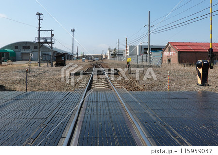 踏切　JR芽室駅の周辺風景（北海道芽室町） 115959037