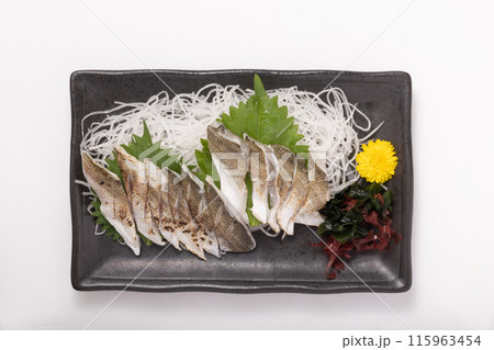 ［鳥取県産］かます（お造り　炙り） 115963454