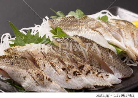 ［鳥取県産］かます（お造り　炙り） 115963462