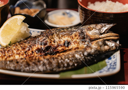 炭火焼食堂こがねやのとろさば旨塩焼き定食 115965590