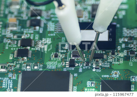 The PCB board checking process by high speed automatic robot system. 115967477