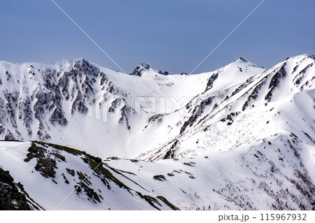 中央アルプスの将棋頭山 残雪期登山 宝剣岳(山頂からの景色) 中央アルプスの将棋頭山 残雪期登山 宝剣岳(山頂からの景色) 115967932