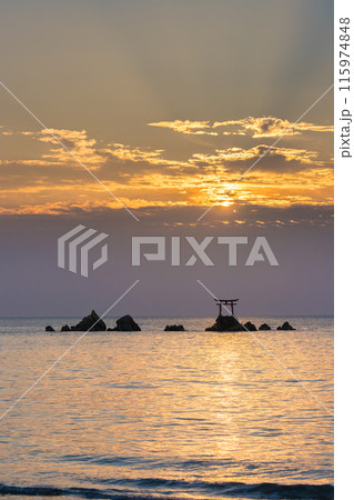 奈多海岸の朝(大分県杵築市) 奈多海岸の朝(大分県杵築市) 115974848