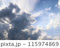 雨上がりの雨雲空 115974869