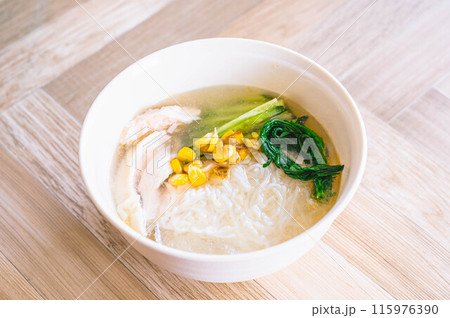 とうふ麺で冷やし鶏だしそうめん とうふ麺で冷やし鶏だしそうめん 115976390