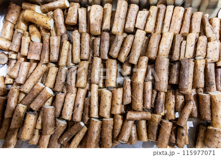 Steamed Huai Shan or Chinese yam are roots that are used in chinese medicine and cooking, and is nourishing to the body. 115977071