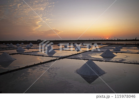 Salt pans in Tainan, Taiwan   115978046