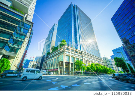 東京　日本橋室町3丁目交差点 115980038