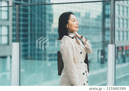 a forty-something woman 115980399