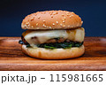 チーズハンバーガー　バターほうれん草 115981665