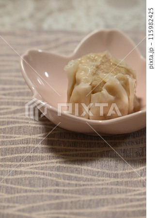 美味しいシュウマイ 115982425