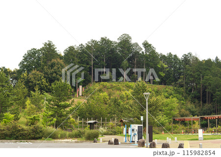 長篠設楽ヶ原PAから見る織田信長本陣地跡【長篠設楽ヶ原の戦い】愛知県新城市 115982854