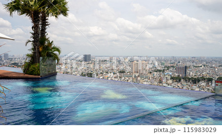 ホーチミン市内が見渡せるインフィニティプール ホーチミン市内が見渡せるインフィニティプール 115983029