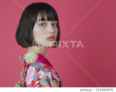 華やかな着物が似合う日本人女性 華やかな着物が似合う日本人女性 115984976