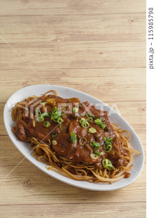 カレー焼きそば カレー焼きそば 115985798