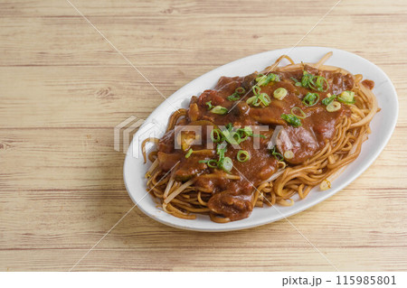 カレー焼きそば カレー焼きそば 115985801