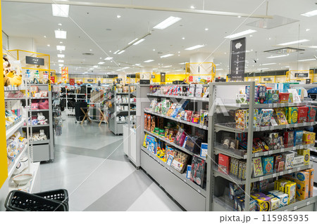 イトーヨーカドー国領店　3階のLOFT　沢山の商品　夏　東京都調布市 115985935