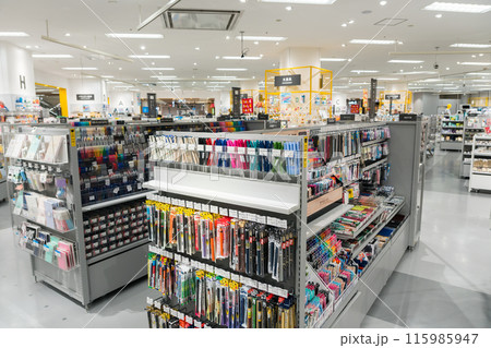 イトーヨーカドー国領店 3階のLOFT 沢山のペン 夏 東京都調布市 イトーヨーカドー国領店 3階のLOFT 沢山のペン 夏 東京都調布市 115985947