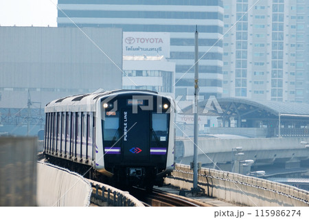 タイ・バンコクのMRTパープルライン タイ・バンコクのMRTパープルライン 115986274