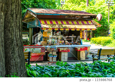 【東京都】日比谷公園にある昭和レトロな売店 【東京都】日比谷公園にある昭和レトロな売店 115986768