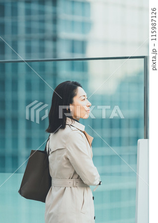 a forty-something woman 115987126