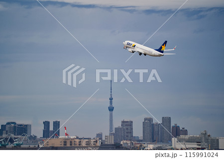 飛行機 飛行機 115991024