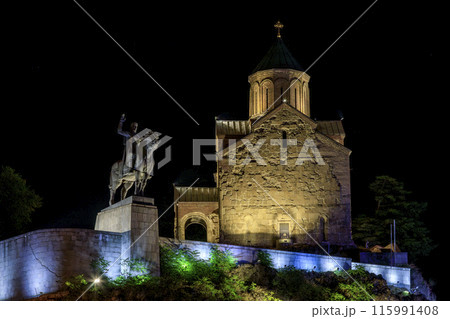 メテヒ教会とワフタング・ゴルガサリ王の像 メテヒ教会とワフタング・ゴルガサリ王の像 115991408