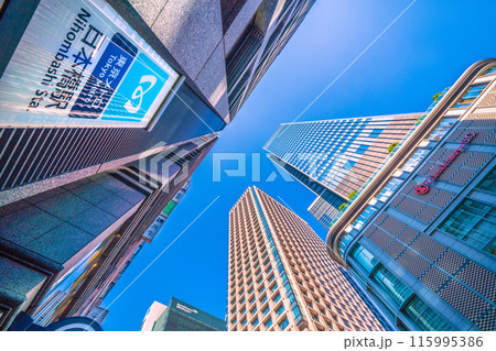 日本の東京都市景観 6月。日本橋駅出入口B0などを望む=5日 日本の東京都市景観 6月。日本橋駅出入口B0などを望む=5日 115995386