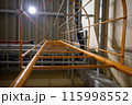 工場の梯子 115998552