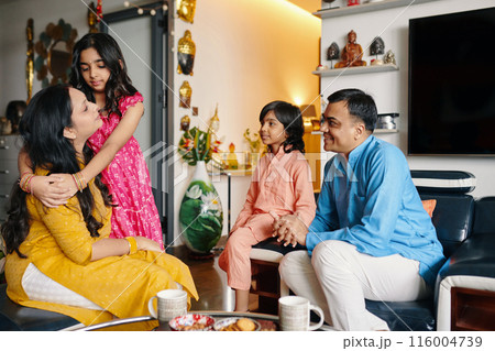 Family Enjoying Time With Children 116004739