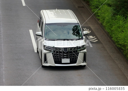 白いミニバン 白いミニバン 116005835