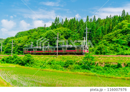 JR奥羽本線 701系 2024 JR奥羽本線 701系 2024 116007976
