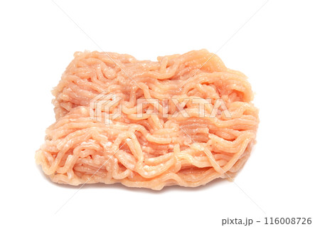 調理前の鶏挽き肉【白背景・切り抜き】 調理前の鶏挽き肉【白背景・切り抜き】 116008726