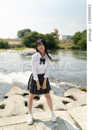 川原水辺ポートレート 116009063